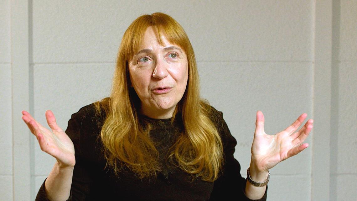 Veganismo, ecofeminismo, dualismo, rewilding. Nuestra relación con las demás especies y el conjunto de la biosfera a través de la mirada ecologista y animalista de Marta Tafalla. Marta es profesora de Ética y Estética en la Universitat Autònoma de Barcelona y miembro del consejo científico del Centre for Animal Ethics de la Universitat Pompeu Fabra.